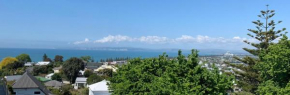 Seaview on Sealy Apartment